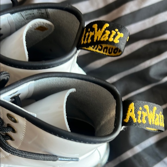 Dr. Martens White Lace Up Boots‎ - Picture 9 of 15
